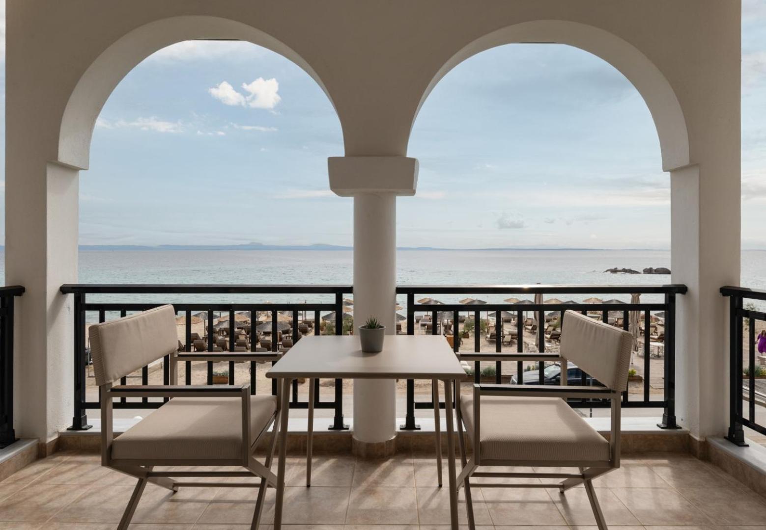 니키티 Assano Seafront Luxury 아파트 외부 사진